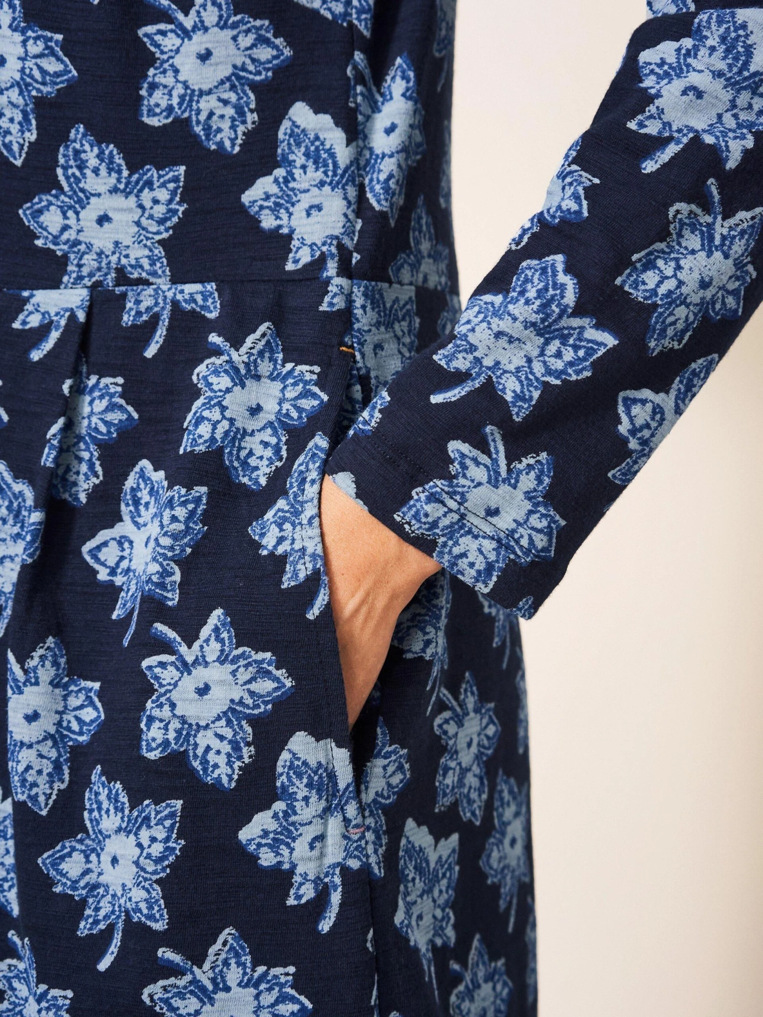 WHITE STUFF Tammy Jersey Dress In NAVY MULTI 3 WHITE STUFF Tammy Jersey Dress In NAVY MULTI - Image 3