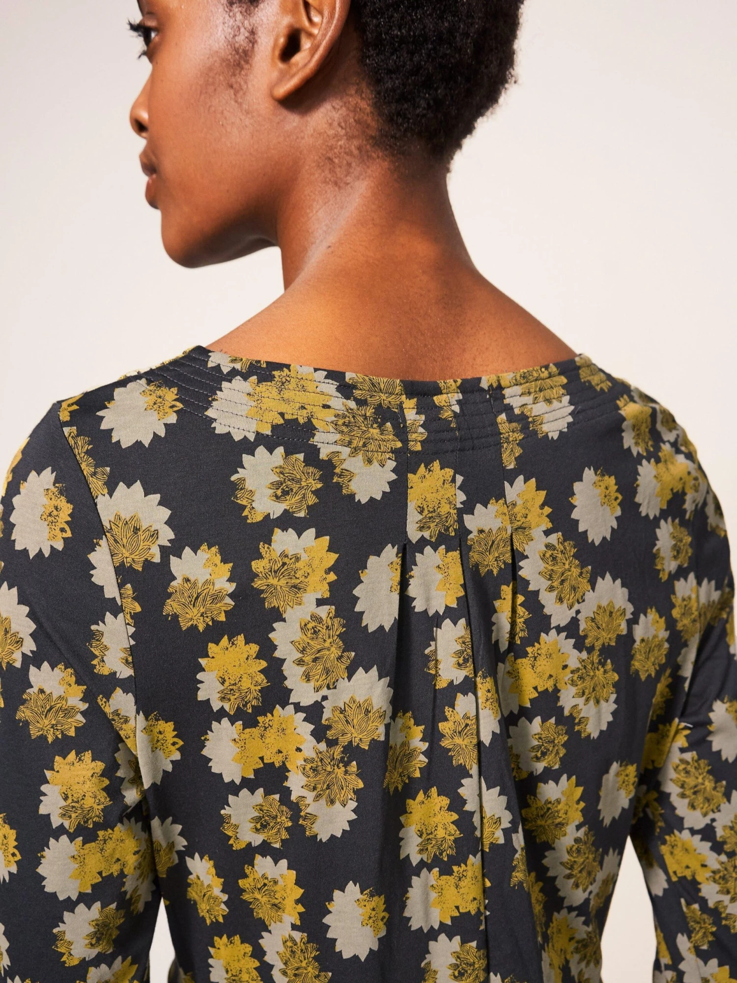 WHITE STUFF Lottie Twist Jersey Dress In GREY MULTI 2 WHITE STUFF Lottie Twist Jersey Dress In GREY MULTI - Image 2