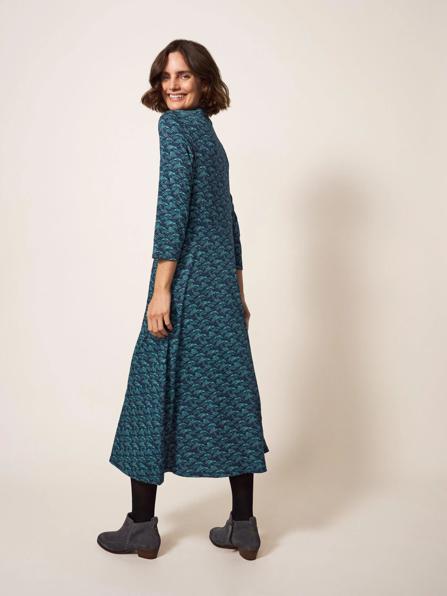 WHITE STUFF Rua Jersey Midi Dress In NAVY PRINT 5 WHITE STUFF Rua Jersey Midi Dress In NAVY PRINT - Image 5