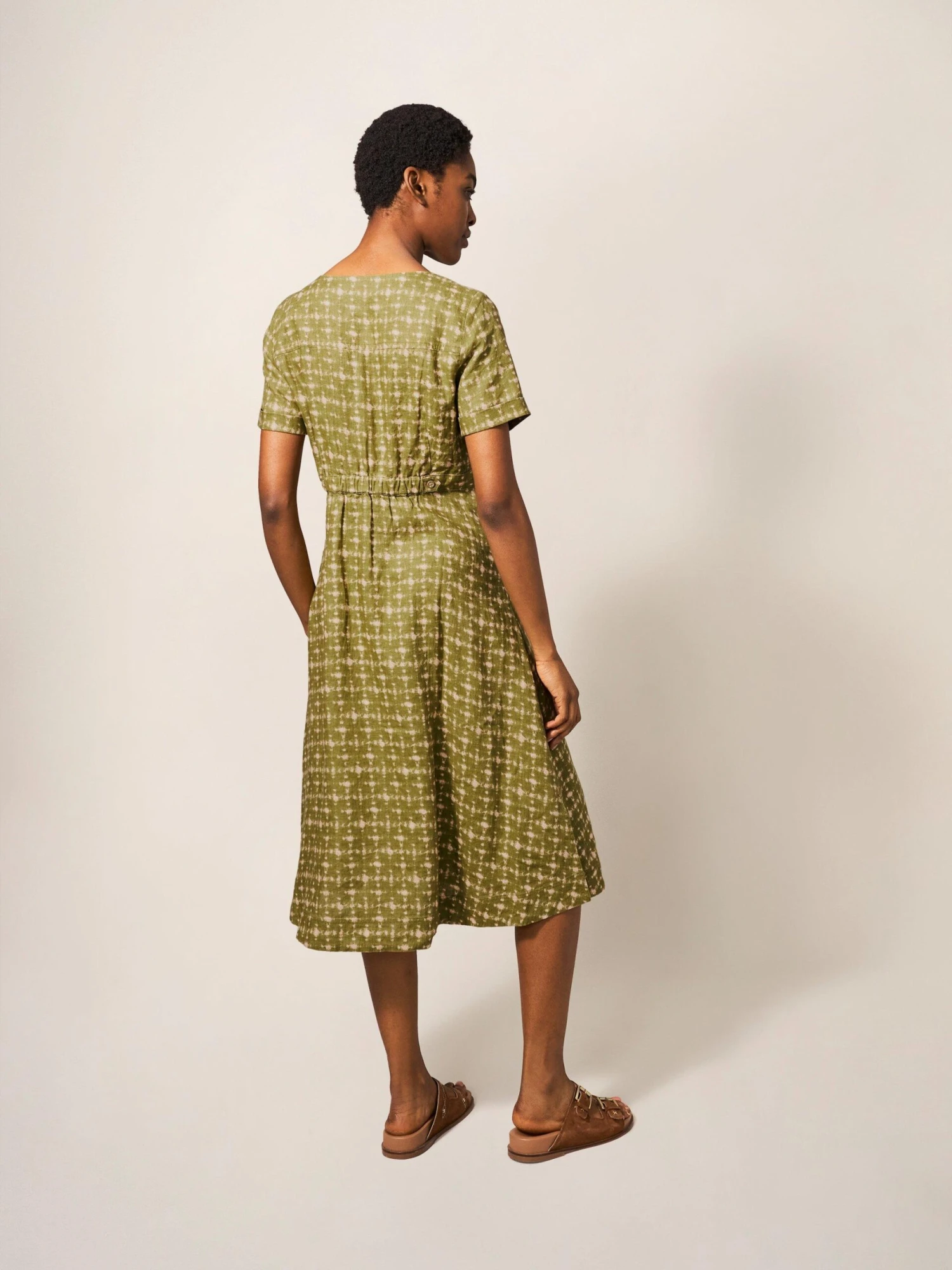 WHITE STUFF Ivy Linen Short Sleeve Midi Dress In GREEN PRINT 4 WHITE STUFF Ivy Linen Short Sleeve Midi Dress In GREEN PRINT - Image 4
