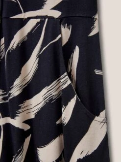 WHITE STUFF Rua Jersey Shirt Dress In BLACK PRINT 12 WHITE STUFF Rua Jersey Shirt Dress In BLACK PRINT -Whte Stuffy Store 440125 BLK PR FD 1