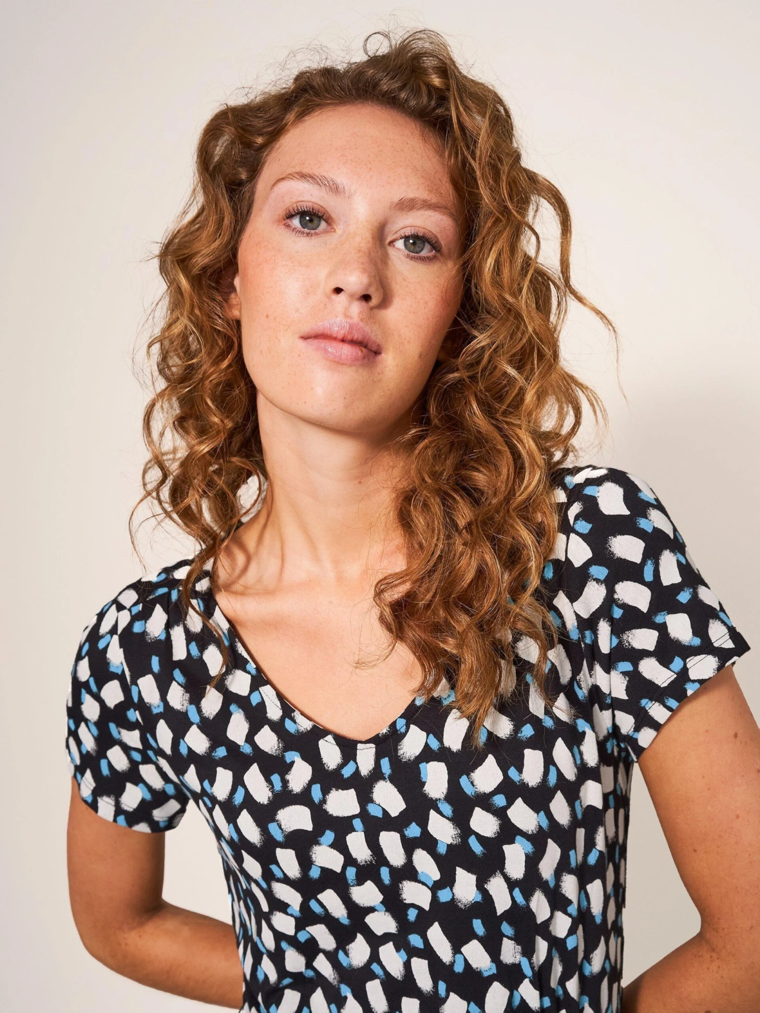 WHITE STUFF Tallie Midi Jersey Dress In BLACK MULTI 3 WHITE STUFF Tallie Midi Jersey Dress In BLACK MULTI - Image 3